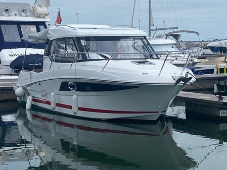 Beneteau Antares 8.80 OB image