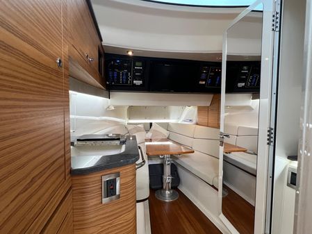 Boston Whaler 380 Realm image