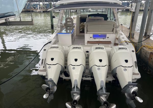 Boston Whaler 380 Realm image