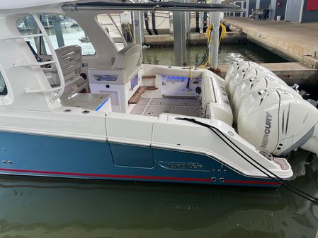 Boston Whaler 380 Realm image