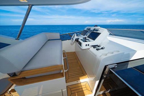 Azimut Grande 32 Metri image