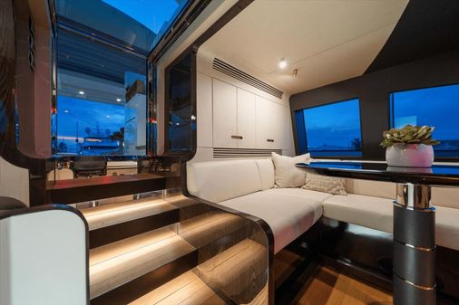 Azimut Grande 32 Metri image