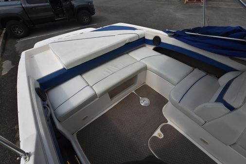 Bayliner 225 image