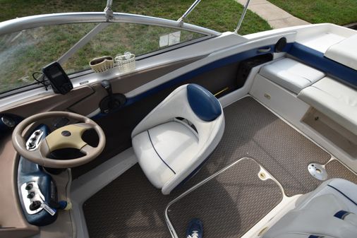 Bayliner 225 image