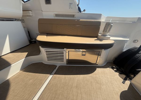 Sea Ray 350 Sundancer Coupe image