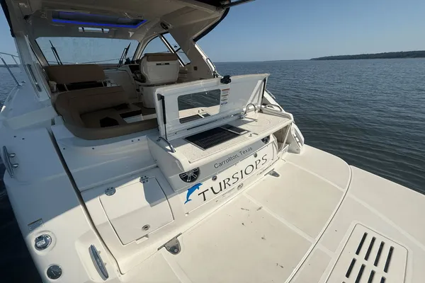Sea Ray Sundancer 350 Coupe image