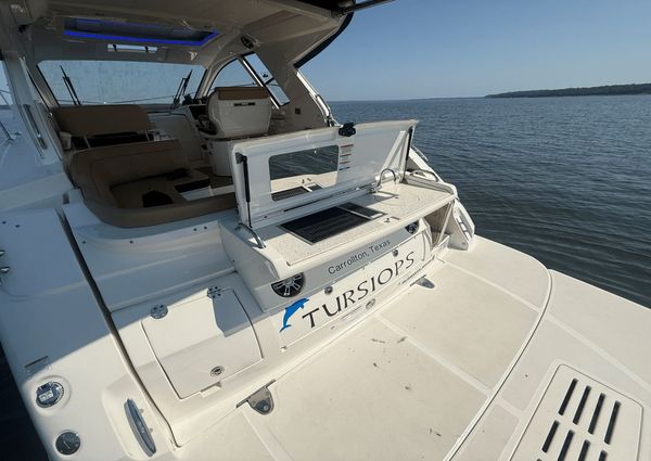 Sea Ray 350 Sundancer Coupe image