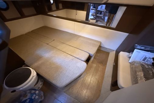 Sea Ray 350 Sundancer Coupe image