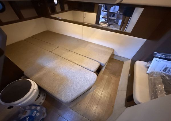 Sea Ray 350 Sundancer Coupe image