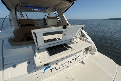 Sea Ray 350 Sundancer Coupe image