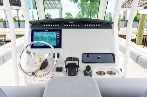 Boston-whaler 330-OUTRAGE image