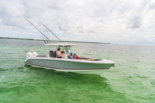 Boston-whaler 330-OUTRAGE image