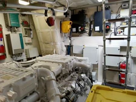 Pershing 62' image