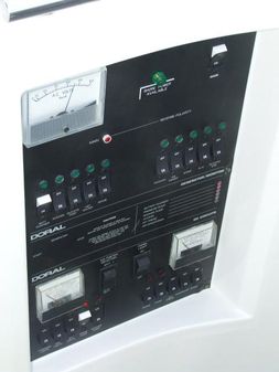 Doral 300 MC Express Cruiser image
