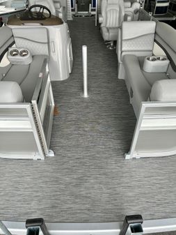 Bennington 22 SR image
