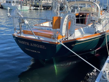 Hinckley Sou'wester 42 image