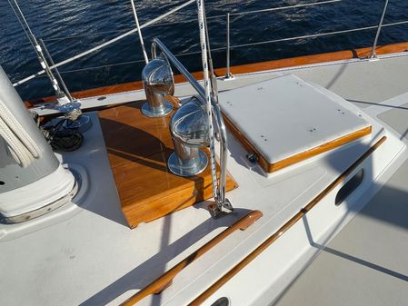 Hinckley Sou'wester 42 image