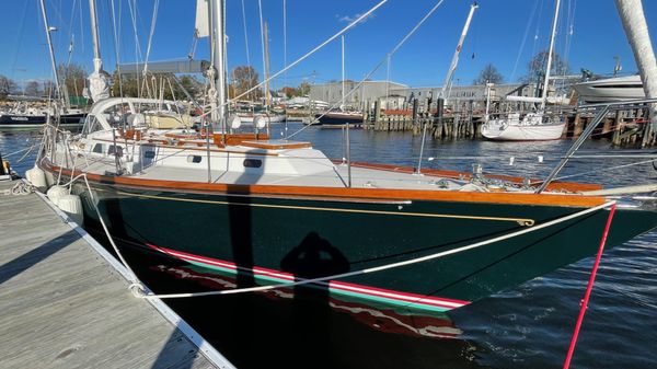 Hinckley Sou'wester 42