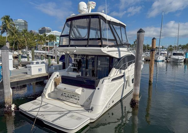 Sea Ray 400 Fly image