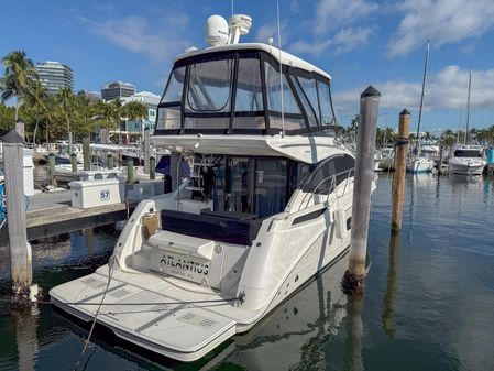 Sea Ray 400 Fly image