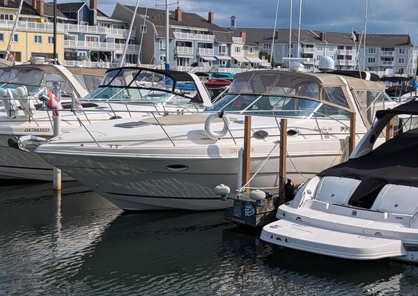 Rinker 330 Fiesta Vee image