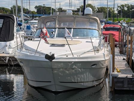 Rinker 330 Fiesta Vee image