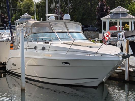 Rinker 330 Fiesta Vee - main image