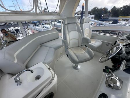 Carver 41-COCKPIT-MOTOR-YACHT image