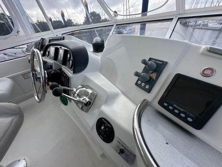 Carver 41-COCKPIT-MOTOR-YACHT image