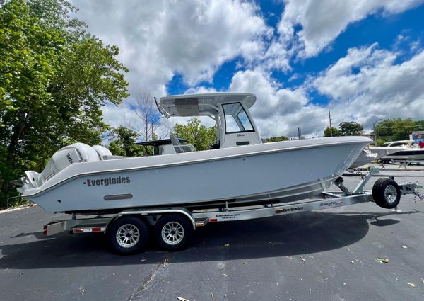 Everglades 285-CENTER-CONSOLE image