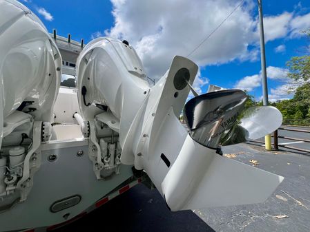 Everglades 285-CENTER-CONSOLE image