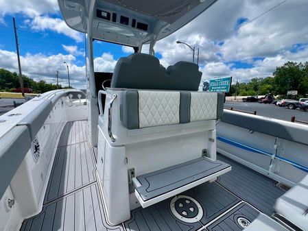 Everglades 285-CENTER-CONSOLE image