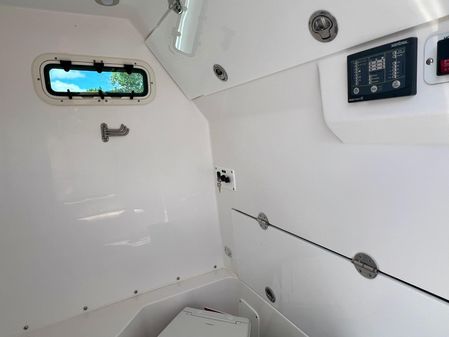 Everglades 285-CENTER-CONSOLE image