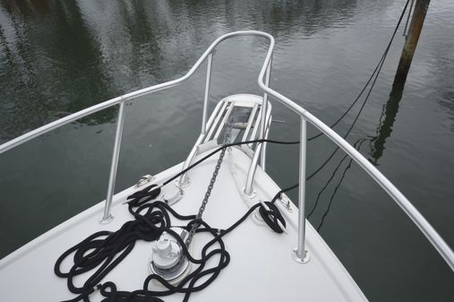 Bertram 31 Flybridge Cruiser image