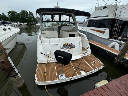 Rinker 320 Express Cruiser image