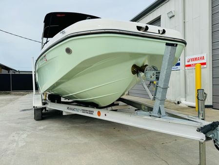 Bayliner DX2000 image