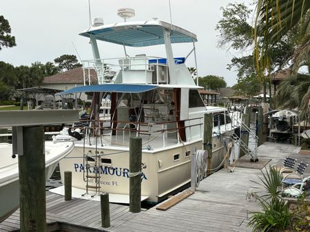 Hatteras 44 Tri Cabin image