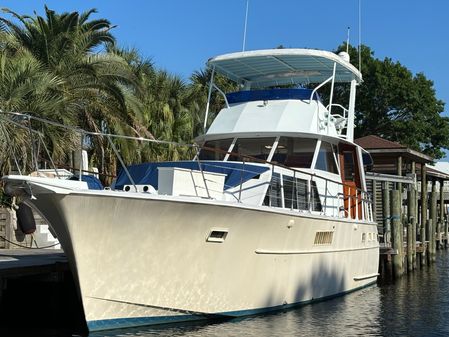 Hatteras 44 Tri Cabin image