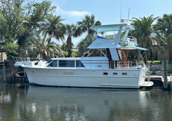 Hatteras 44 Tri Cabin image