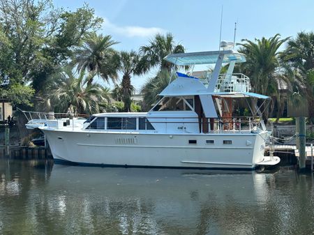 Hatteras 44 Tri Cabin image