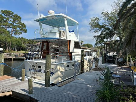 Hatteras 44 Tri Cabin image