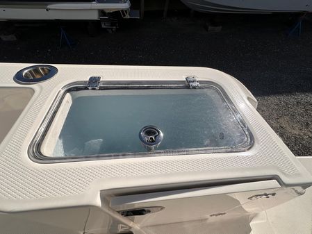 Robalo R360-CENTER-CONSOLE image