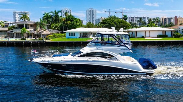 Sea Ray 47 Sedan Bridge image