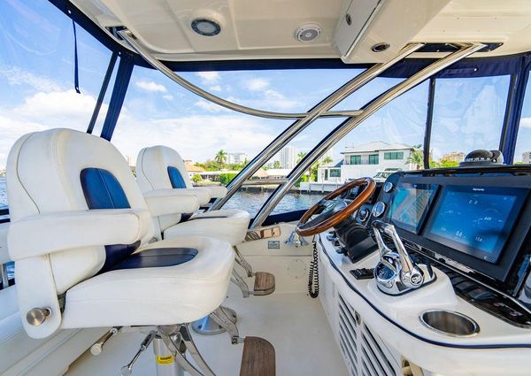 Sea Ray 47 Sedan Bridge image