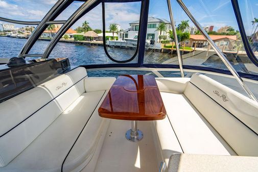 Sea Ray 47 Sedan Bridge image