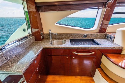 Sea Ray 47 Sedan Bridge image