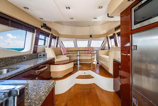 Sea Ray 47 Sedan Bridge image