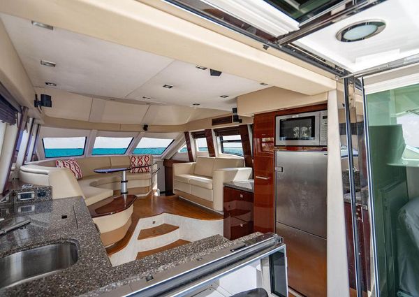 Sea Ray 47 Sedan Bridge image