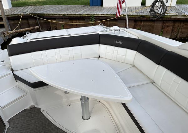 Sea Ray 350 SLX image