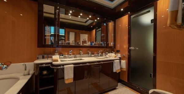 Mangusta 165 image